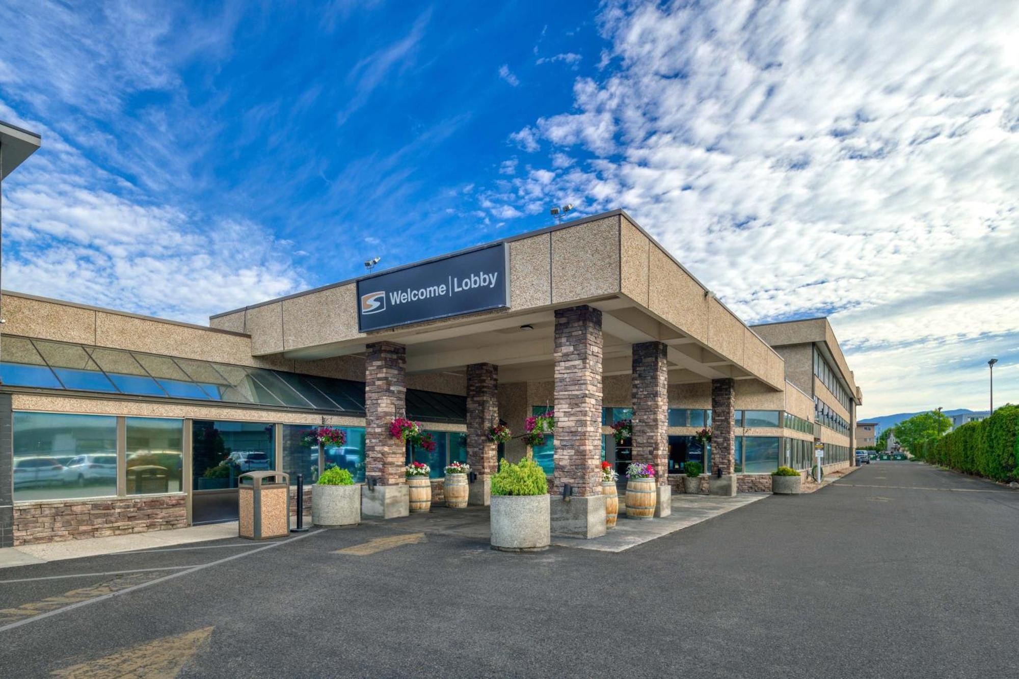 Sandman Hotel Penticton Exterior foto