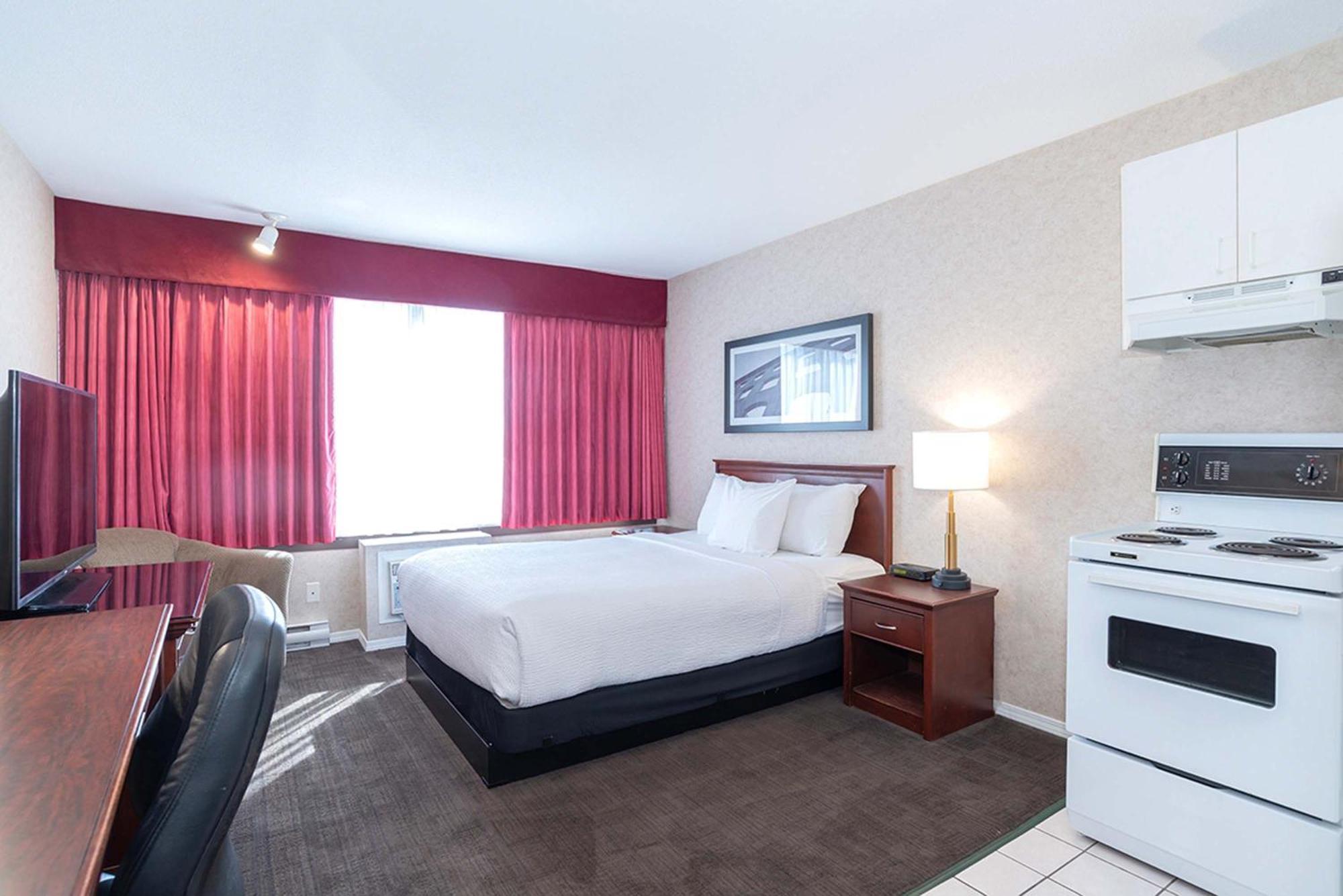 Sandman Hotel Penticton Exterior foto